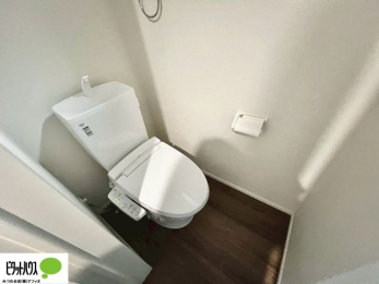 �g�C���@�{�H��ʐ^�@1�E2�K�E�H�V�����b�g�g�C�������B