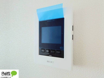 ���̑��@������Ԃ����S��TV���j�^�[�t���C���^�[�z��