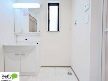 ���̑��@�傫�ȋ��Ō��₷�����ʉ��ϑ�