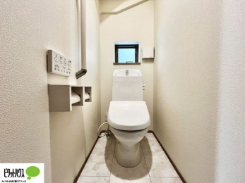 �g�C���@1�E2�K�E�H�V�����b�g�g�C�������B