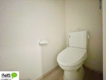 �g�C���@1�E2�K�E�H�V�����b�g�g�C�������B