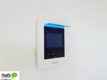 ���̑��@������Ԃ����S��TV���j�^�[�t���C���^�[�z��