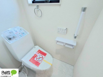 �g�C���@1�E2�K�E�H�V�����b�g�g�C�������B