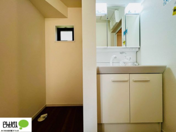 ���ʑ�E���ʏ��@�{�H��ʐ^�F�V�����[�t���O�ʋ����ʑ�B�֗��Ȏ��[�I�Ń^�I���⏬�����X�b�L���B