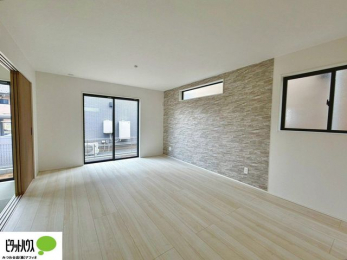 ���r���O�@�傫�ȑ�����ۓI�ȃ��r���O�́A�������邢��C�ɂ��Ă���܂��ˁB