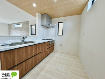 �L�b�`���@�Ƒ��Ƃ��b���Ȃ���y���������ł���J�E���^�[�L�b�`��