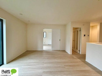 ���r���O�@�L�X�k�c�j�I����̑傫�ȃ\�t�@��u���Ă������f��ӏ܂��ǂ��ł��ˁB