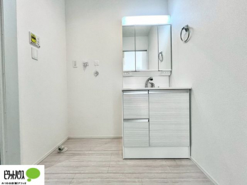 ���ʑ�E���ʏ��@�{�H��ʐ^�@�g���₷���V���v���Ȑ��ʉ��ϑ�B�����̎x�x�͂�������n�܂�܂��B