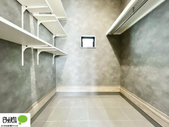 ���ց@�A�E�g�h�A�p�i��x�r�[�J�[�A�K�[�f�j���O�̓���Ȃǂ����[���Ă����̂ɂ��֗��ȃV���[�Y�C���N���[�N�B