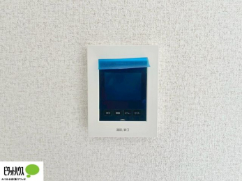 ���̑��@������Ԃ����S��TV���j�^�[�t���C���^�[�z��