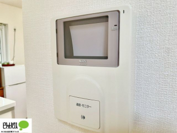 ���̑��@������Ԃ����S��TV���j�^�[�t���C���^�[�z��