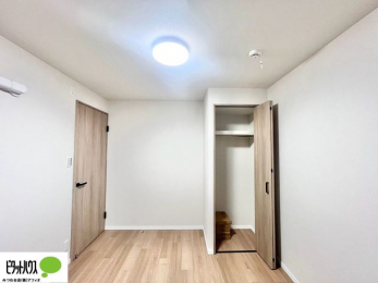 ���[�@���ꂼ��̂������Ɏ��[�X�y�[�X������̂Ńv���C�x�[�g�ȉו����g�߂ɒu�����Ƃ��ł��܂��B