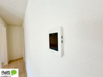 ���̑��@������Ԃ����S��TV���j�^�[�t���C���^�[�z��