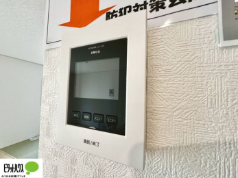 ���̑��@������Ԃ����S��TV���j�^�[�t���C���^�[�z��