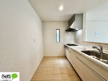 �L�b�`���@�V�z�Ȃ�ł͂̃s�J�s�J�̃L�b�`���͖����̂��������y�������Ă���܂��ˁB