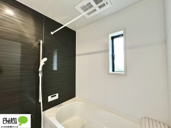 �����@�����̔�������Ă����o�X���[���͍L�X�������B�x���͂��q�l�ƈꏏ�ɗV�тȂ������܂��ˁB