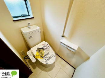 �g�C���@�{�H��ʐ^�@1�E2�K�E�H�V�����b�g�g�C�������B