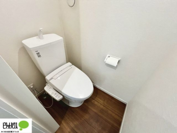 ���r���O�@���R�����������ޒg���ȃ��r���O�B��������ɂ͓Ǐ��₨���Q�ł����Ȃ���̂�т�Ɖ߂����ЂƎ����B