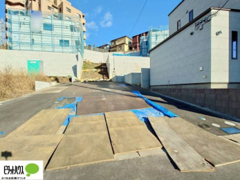 ���r���O�@�傫�ȑ�����ۓI�ȃ��r���O�́A�������邢��C�ɂ��Ă���܂��ˁB�����ۂ̎����ʐ^��CG�ŉƋ��z�u�����C���[�W�ł���A���ۂƂ͑����قȂ�܂��B