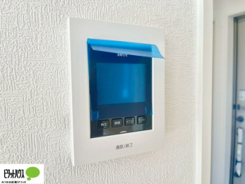 �L�b�`���@������Ԃ����S��TV���j�^�[�t���C���^�[�z��