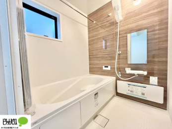 �����@�����̔�������Ă���闁���͍L�X�������B�x���͂��q�l�ƈꏏ�ɗV�тȂ������܂��ˁB