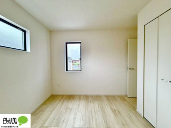 �q�������@2�ʍ̌��Ŗ��邭�A���ʂ��̗ǂ��������ł��B