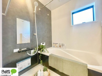 �����@�����̔�������Ă����o�X���[���͍L�X�������B�x���͂��q�l�ƈꏏ�ɗV�тȂ������܂��ˁB