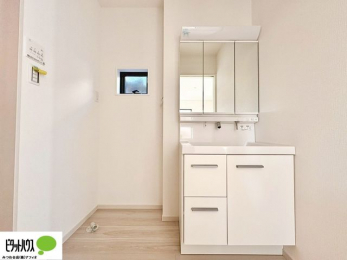 ���ʑ�E���ʏ��@�{�H��ʐ^�F�g���₷���V���v���Ȑ��ʉ��ϑ�B�����̎x�x�͂�������n�܂�܂��B