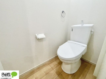 �g�C���@1�E2�K�E�H�V�����b�g�g�C�������B