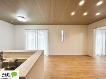 ���̑��@���R�����������ޒg���ȃ��r���O�B��������ɂ͓Ǐ��₨���Q�ł����Ȃ���̂�т�Ɖ߂����ЂƎ����B