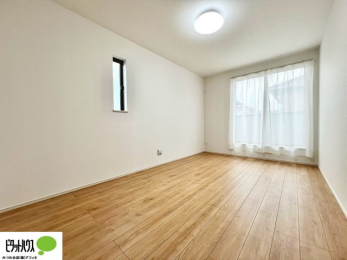 ���[�@����̏I���ɕv�w�ł������߂������Q���B�L���ɂ�Ƃ肪����A�Ƒ��̋C�z�������Ȃ������������x�߂���S�̃v���C�x�[�g��Ԃł��B