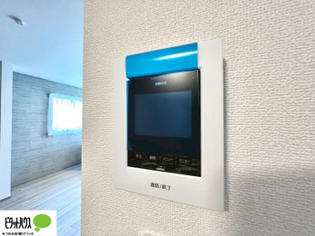���̑��@������Ԃ����S��TV���j�^�[�t���C���^�[�z��