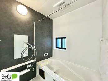 �����@�{�H��ʐ^�@�����̔�������Ă���闁���͍L�X�������B�x���͂��q�l�ƈꏏ�ɗV�тȂ������܂��ˁB