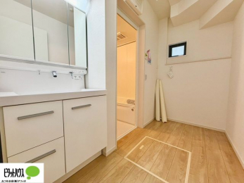 ���ʑ�E���ʏ��@�{�H��ʐ^�@�g���₷���V���v���Ȑ��ʉ��ϑ�B�����̎x�x�͂�������n�܂�܂��B