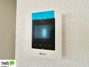 ���̑��@������Ԃ����S��TV���j�^�[�t���C���^�[�z��