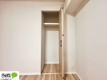 ���[�@���ꂼ��̂������Ɏ��[�X�y�[�X������̂Ńv���C�x�[�g�ȉו����g�߂ɒu�����Ƃ��ł��܂��B