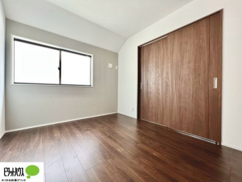 ���[�@�Ԏd�؂肷�邱�Ƃ�2�̕����ɕ����邱�Ƃ��\�B�Ƒ��̃��C�t�X�^�C���̕ω��ɍ��킹�Ď��R���݂ł��B