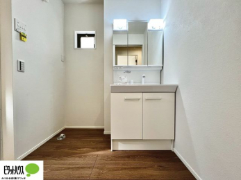 ���ʑ�E���ʏ��@�{�H��ʐ^�F�g���₷���V���v���Ȑ��ʉ��ϑ�B�����̎x�x�͂�������n�܂�܂��B