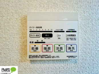 ���̑��@�{�H��ʐ^�@24���Ԋ��C�E���C�E�����E�����E�g�[�t��