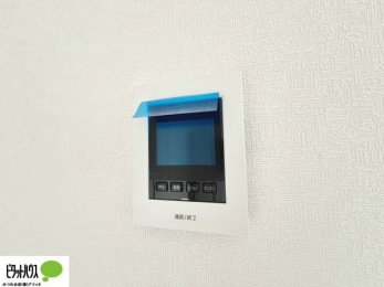 ���̑��@������Ԃ����S��TV���j�^�[�t���C���^�[�z��