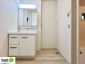 ���ʑ�E���ʏ��@�{�H��ʐ^�@�g���₷���V���v���Ȑ��ʉ��ϑ�B�����̎x�x�͂�������n�܂�܂��B