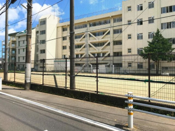 ���ӊ��@���ˎs�������䏬�w�Z �k��9���B 700m