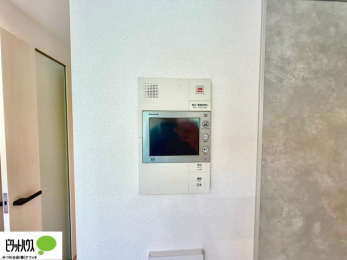���̑��@������Ԃ����S��TV���j�^�[�t���C���^�[�z��