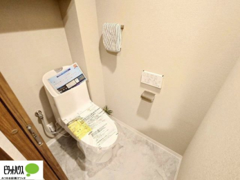 �g�C���@�E�H�V�����b�g�g�C�������B
