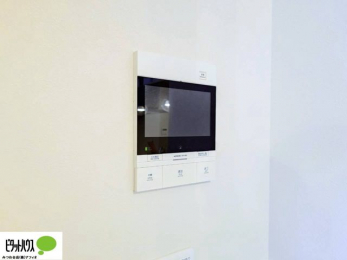 ���̑��@������Ԃ����S��TV���j�^�[�t���C���^�[�z��