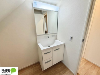 ���ʑ�E���ʏ��@�{�H��ʐ^�F�V�����[�t���O�ʋ����ʑ�B�֗��Ȏ��[�I�Ń^�I���⏬�����X�b�L���B