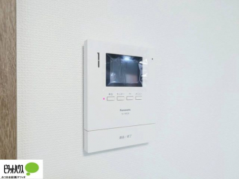 ���̑��@������Ԃ����S��TV���j�^�[�t���C���^�[�z��