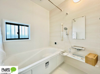 �����@�{�H��ʐ^�@�����̔�������Ă���闁���͍L�X�������B�x���͂��q�l�ƈꏏ�ɗV�тȂ������܂��ˁB