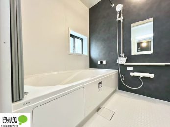 �����@�{�H��ʐ^�@�����̔�������Ă���闁���͍L�X�������B�x���͂��q�l�ƈꏏ�ɗV�тȂ������܂��ˁB