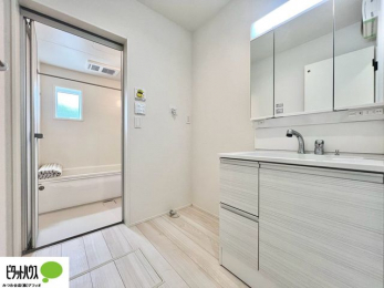 ���ʑ�E���ʏ��@�{�H��ʐ^�F�g���₷���V���v���Ȑ��ʉ��ϑ�B�����̎x�x�͂�������n�܂�܂��B